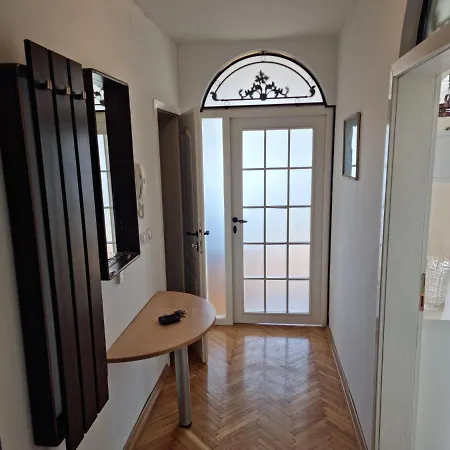 Risto Apartment *